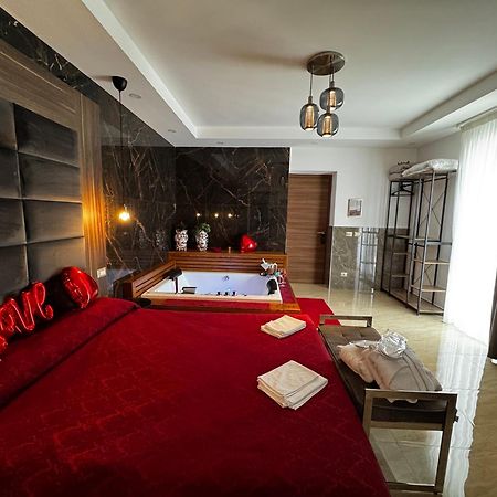 Diamond Bed & Breakfast รานดัซโซ ภายนอก รูปภาพ